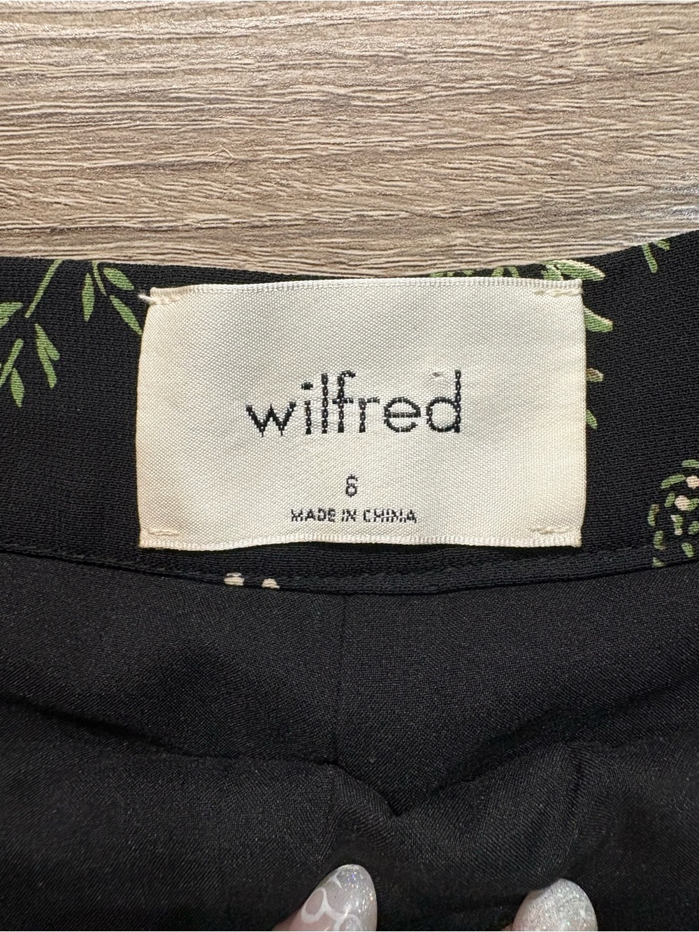 Wilfred Black Floral Scalloped Hem Skort - Picture 2 of 9